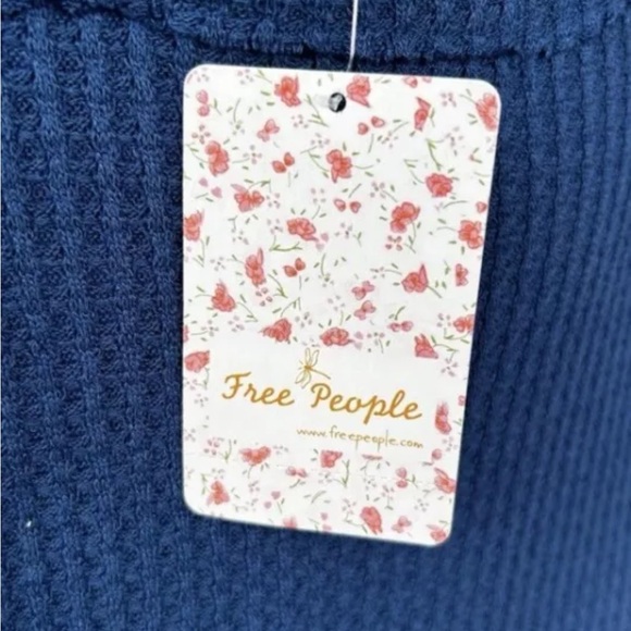 Free People We The Free Microphone Drop Long Sleeve Thermal in Blue Size XS - Picture 8 of 15